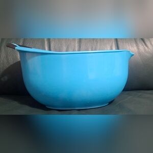 OGGI Oval Blue Mixing Bowl. A&C